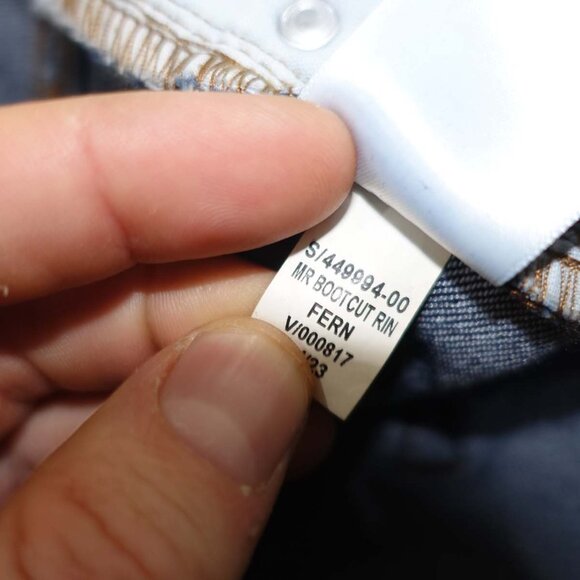 Old Navy Women's Kicker Boot Cut Jeans Size 14 Short NWT Blue Mid Rise Stretch - Picture 6 of 8